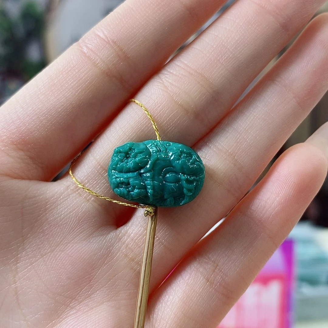 绿松石未镶嵌珠宝奇石