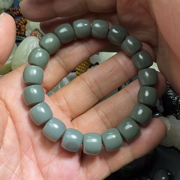 和田玉未镶嵌吊坠(不含链)