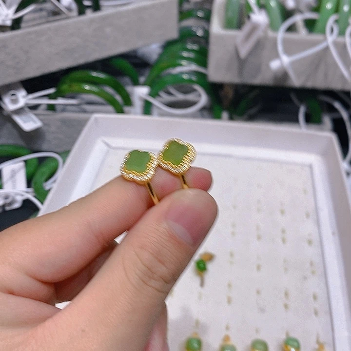 和田玉（碧玉）未镶嵌戒指