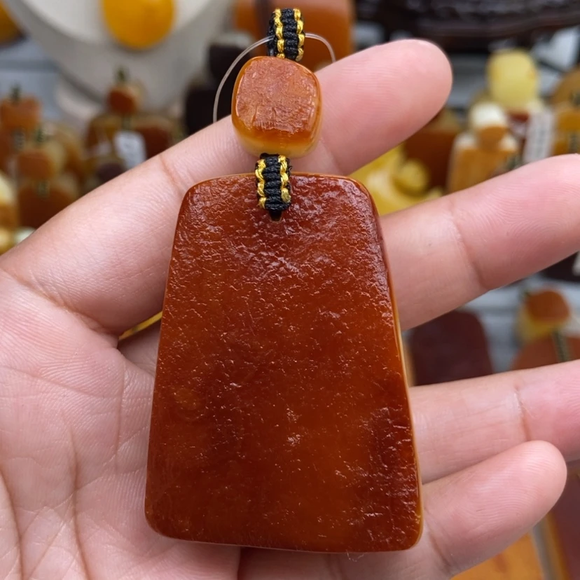 【闪购商品】琥珀颈饰未镶嵌