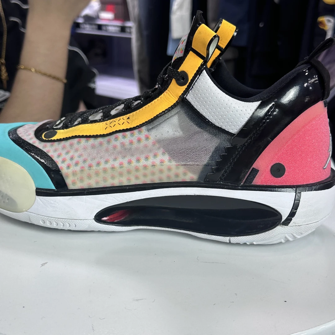 全新试穿 45码 aj34 糖果配色