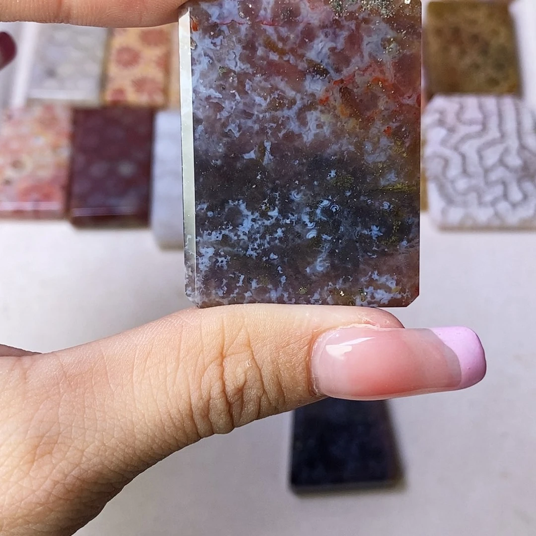 硅化玉颈饰合金没****在