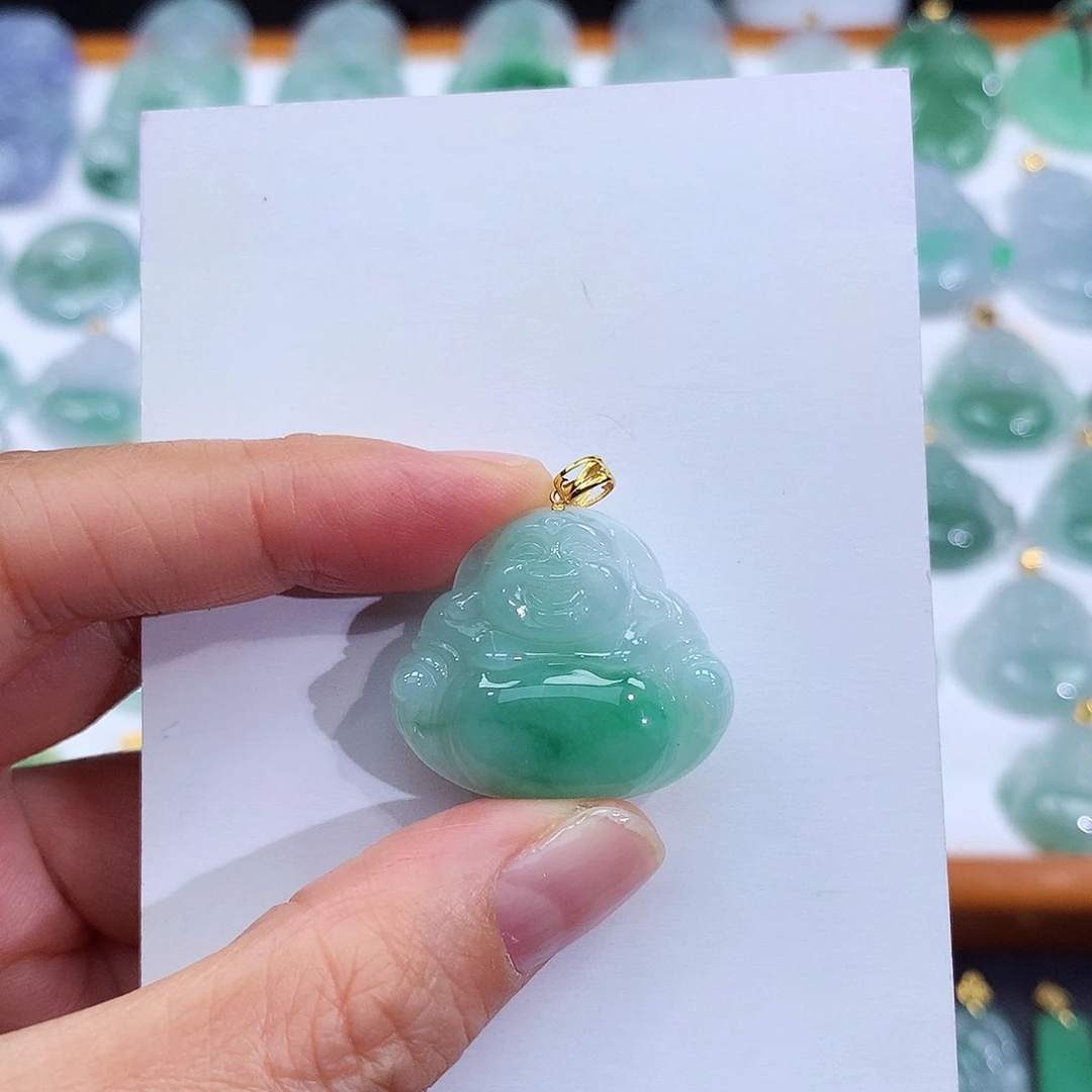翡翠18K金镶嵌颈饰翡翠吊坠