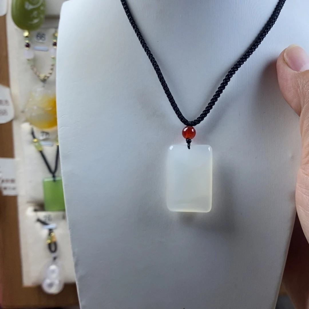 玛瑙/玉髓合金颈饰