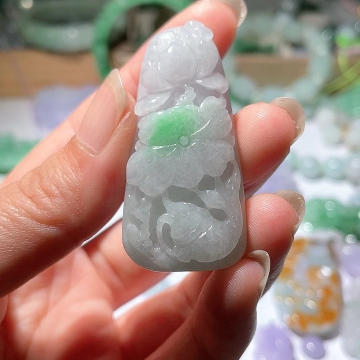 颈饰未镶嵌翡翠天