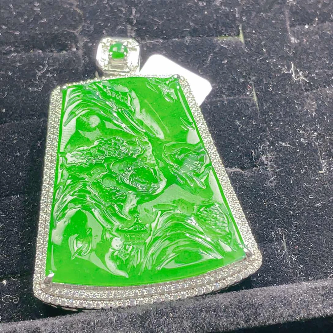 翡翠颈饰未镶嵌177，