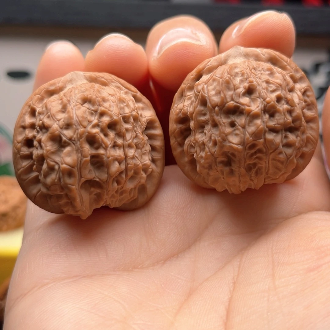 34全品血麒麟文玩核桃