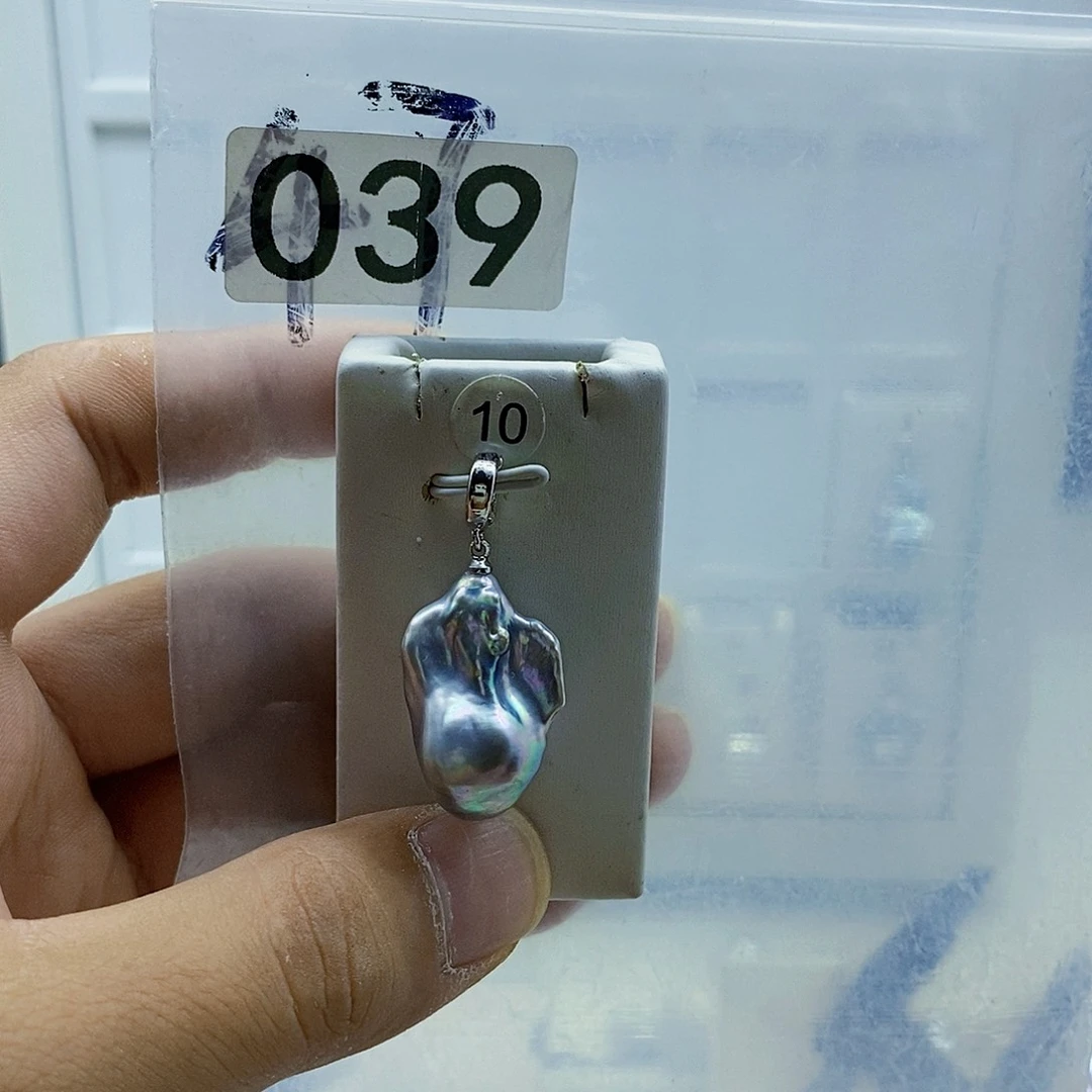 淡水珍珠合金颈饰