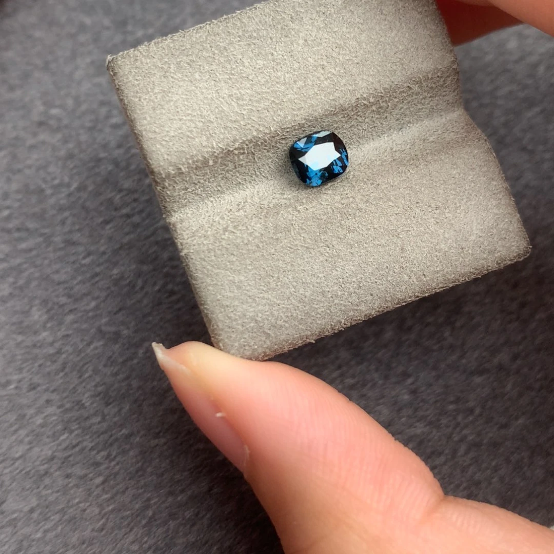 裸石尖晶石0.77ct