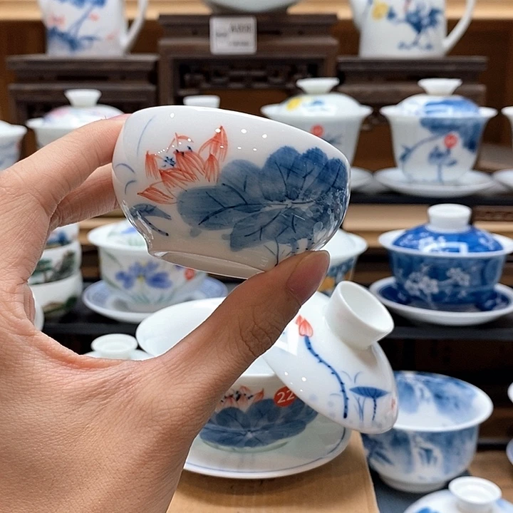 手绘荷花禅定杯65cc釉下彩微瑕福利款