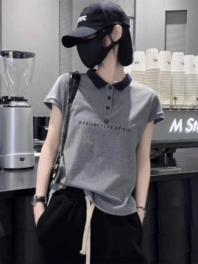欧洲站时尚设计感夏季新款高级灰色polo领正肩短袖T恤女翻领上衣