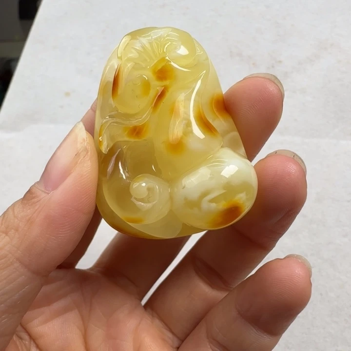 蜜蜡珠宝奇石未镶嵌