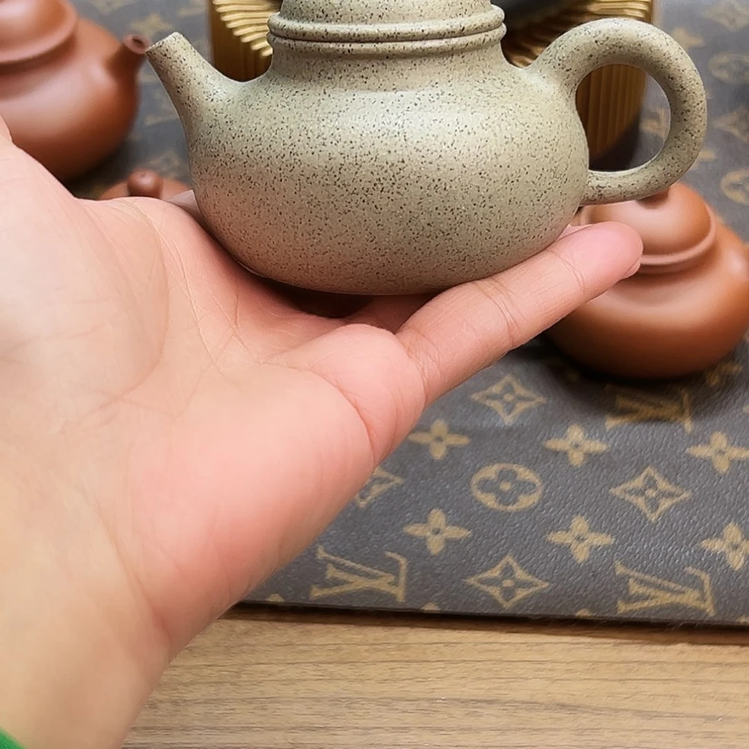 小***啊紫砂茶壶原矿芝麻段