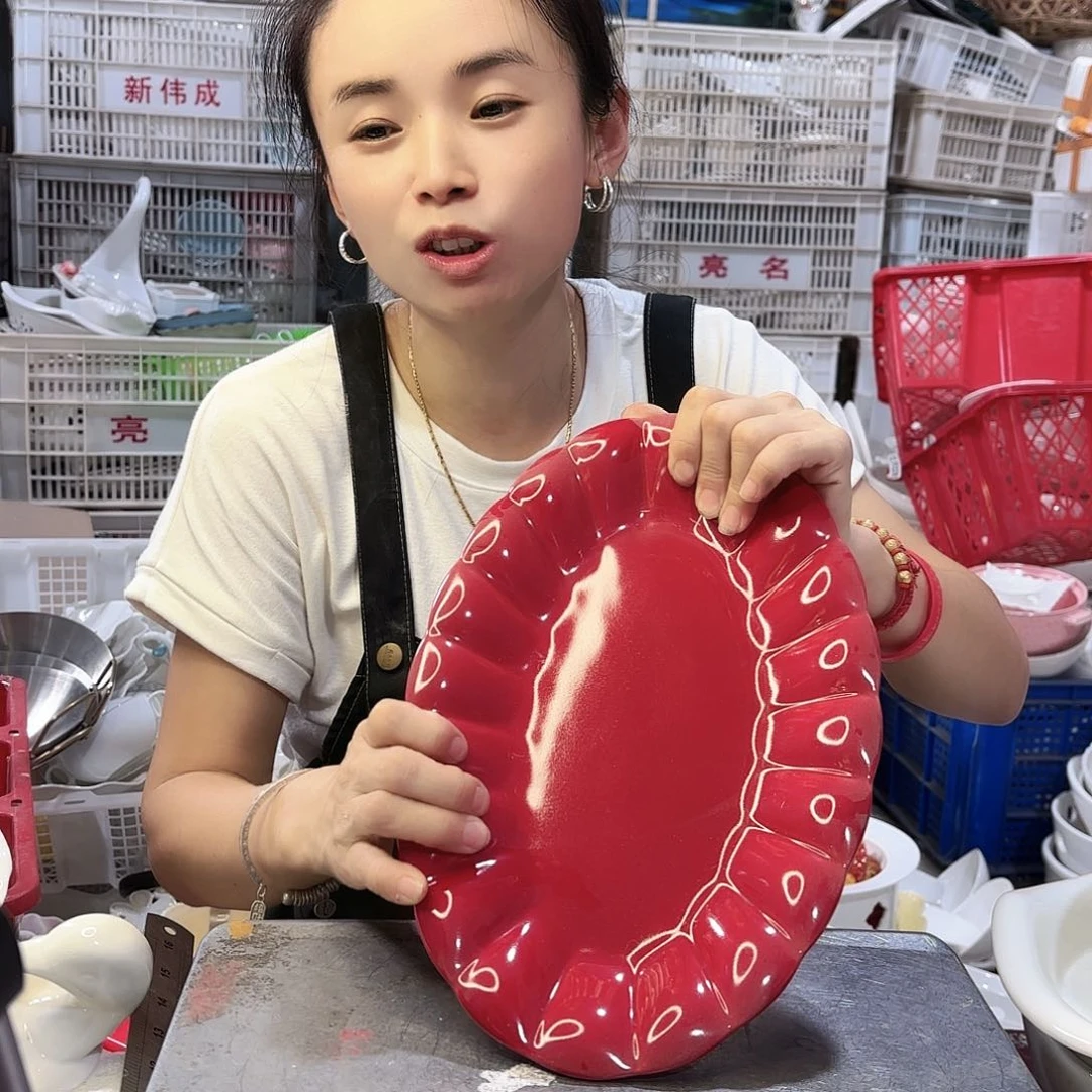 盘微瑕产品………红鱼盘两个