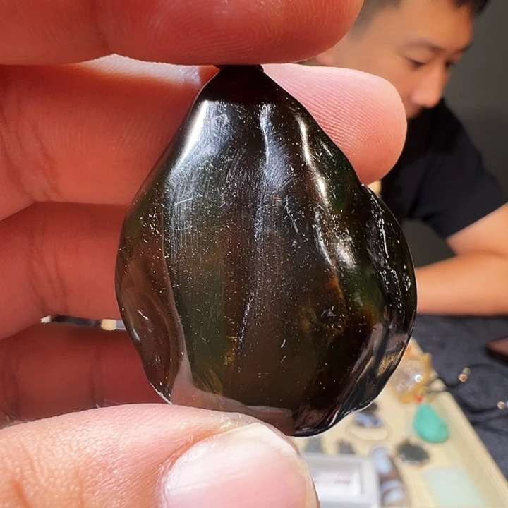 缘***此配饰配饰。