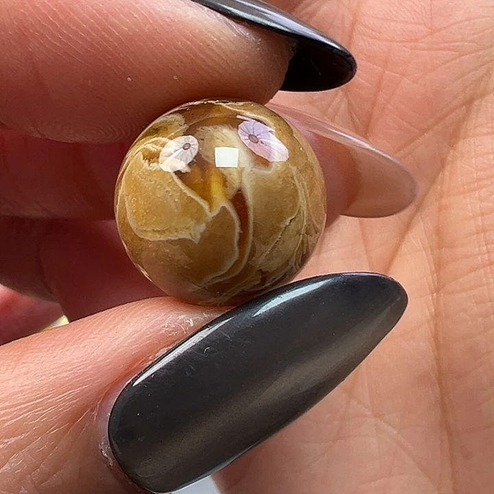 蜜蜡未镶嵌珠宝奇石