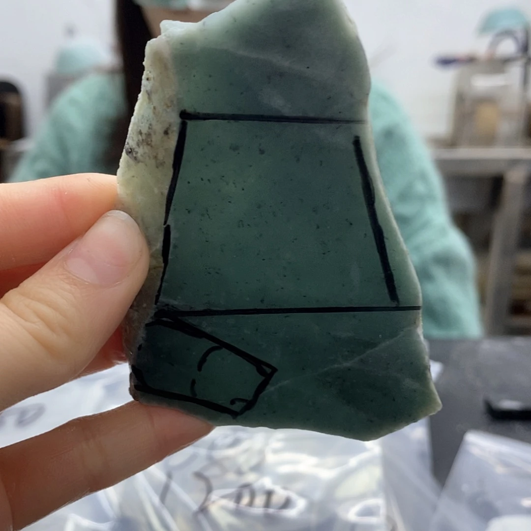 翡翠挂件未镶嵌翡翠原料6