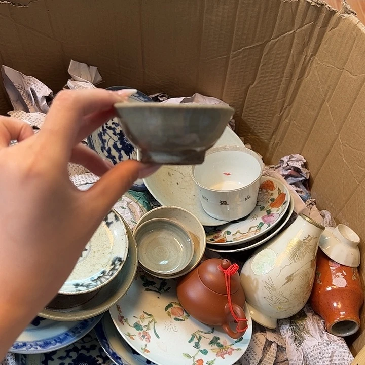 瓷片天****雨566766666767