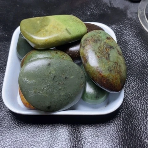 和田玉珠宝奇石未镶嵌