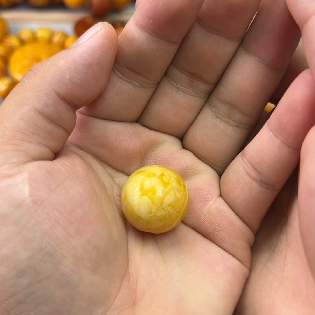 未镶嵌吊坠(不含链)蜜蜡