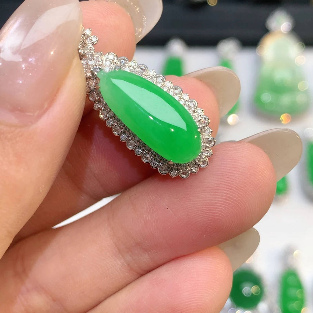 翡翠18K金镶嵌吊坠(不含链)吊坠