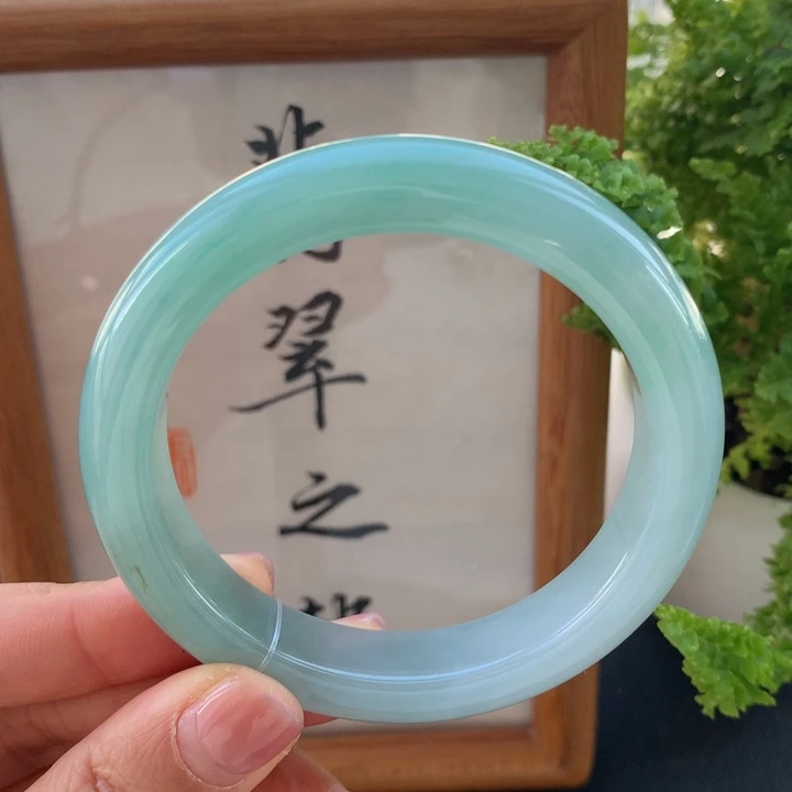 翡翠手镯未镶嵌翡翠手镯53