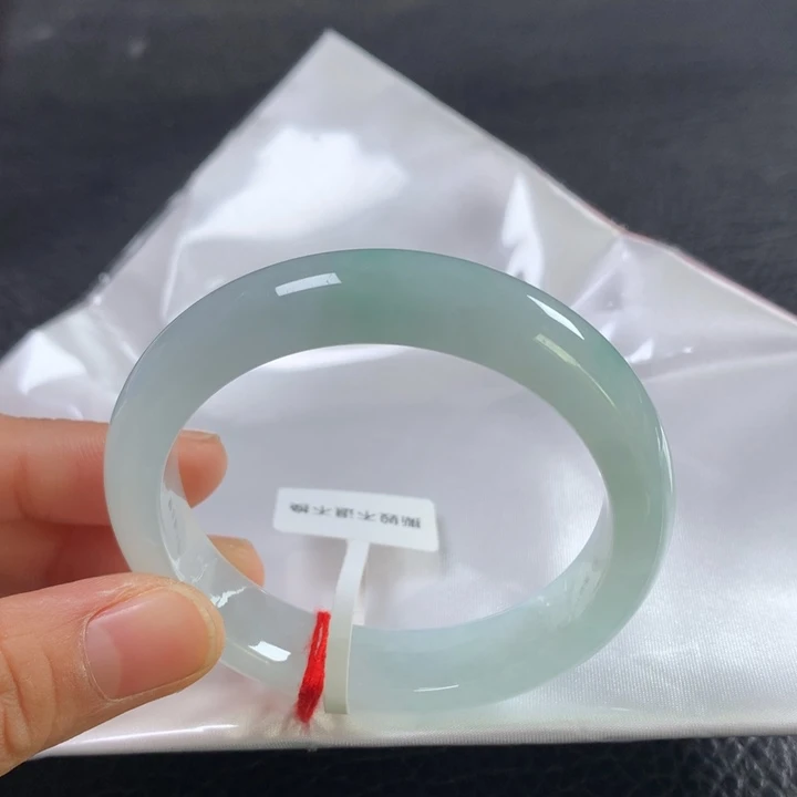 翡翠未镶嵌手镯53圈