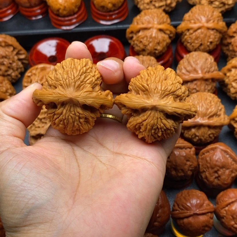 【闪购商品】文玩核桃把件44虎头