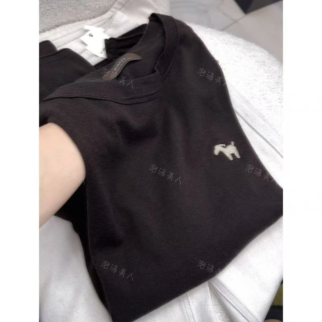 刺绣小山羊！超软糯亲肤！轻薄圆领显瘦针织套头女上衣