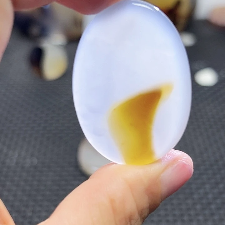 玛瑙/玉髓未镶嵌珠宝半成品