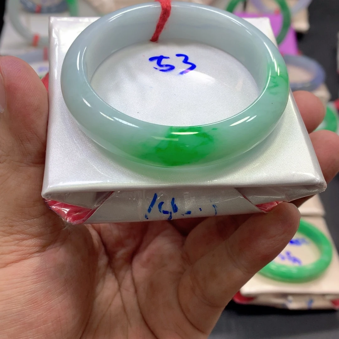 翡翠未镶嵌手镯翡翠