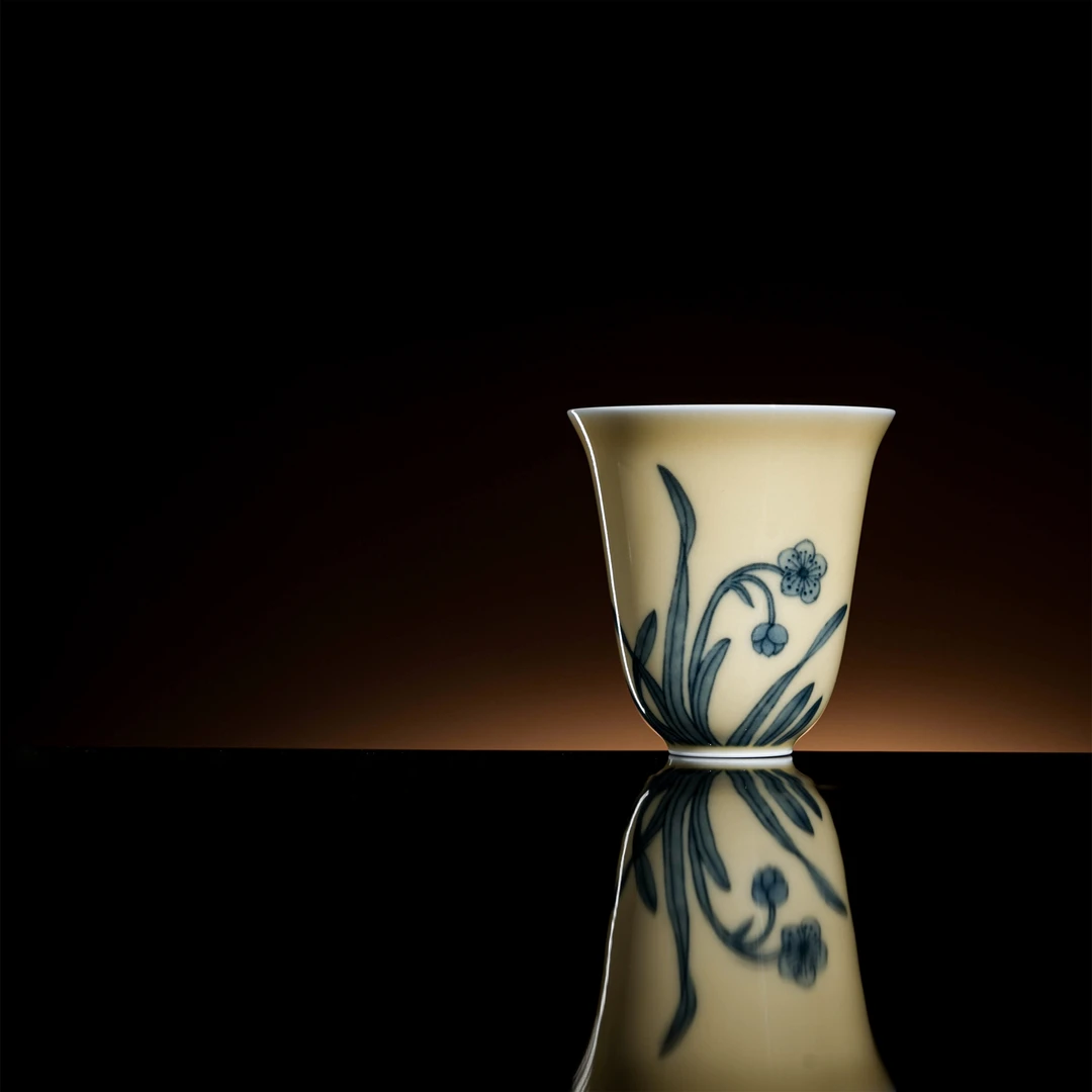 景德镇手工手绘素和杏黄水仙花铃铛杯茶杯家用口径5.3高5.7容量50