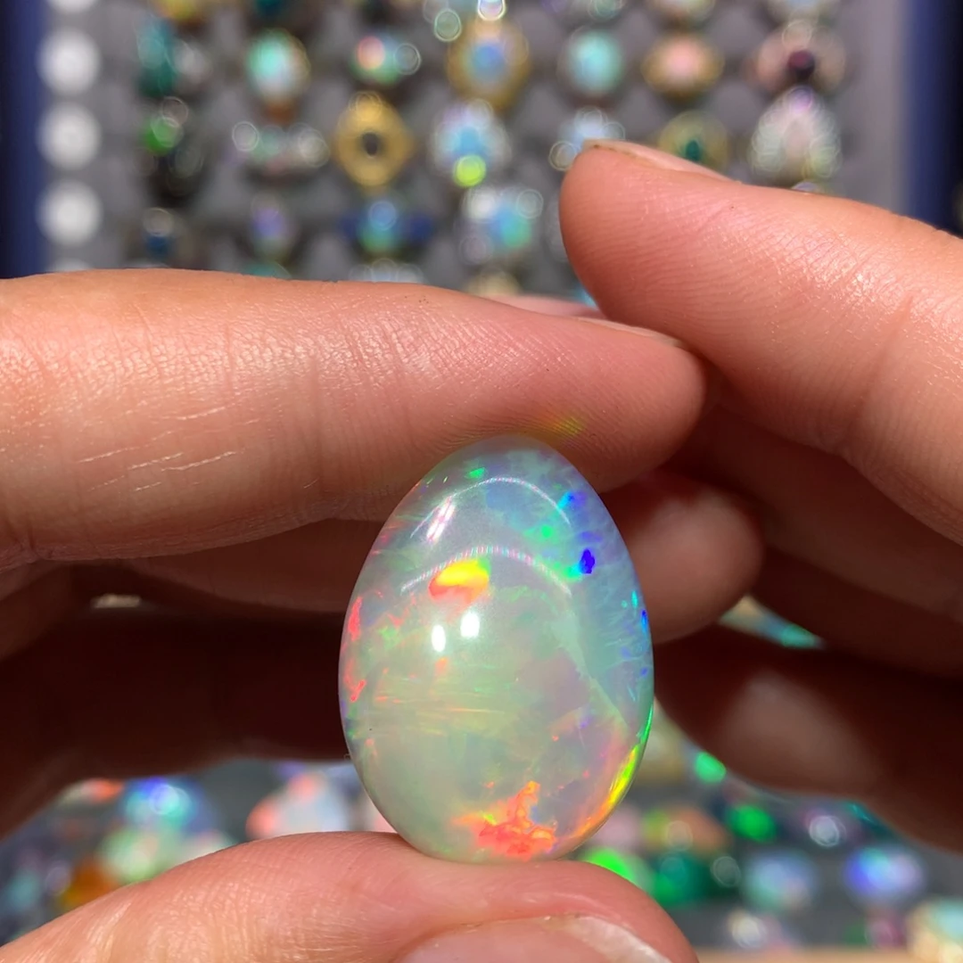 欧泊未镶嵌裸石款式