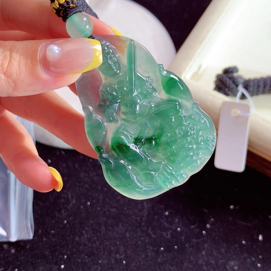 翡翠未镶嵌颈饰天然