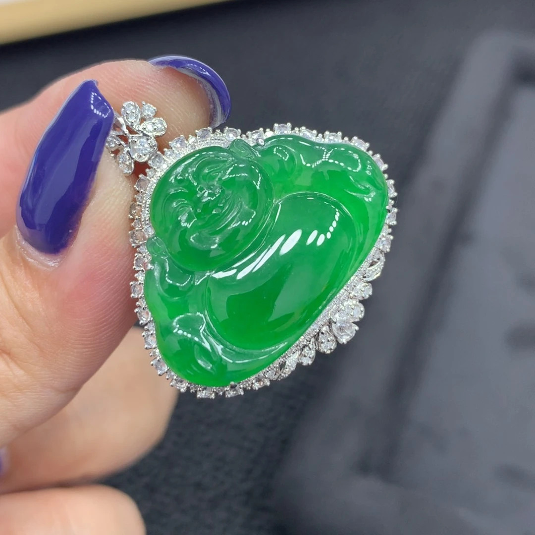 翡翠18K金镶嵌颈饰佛公