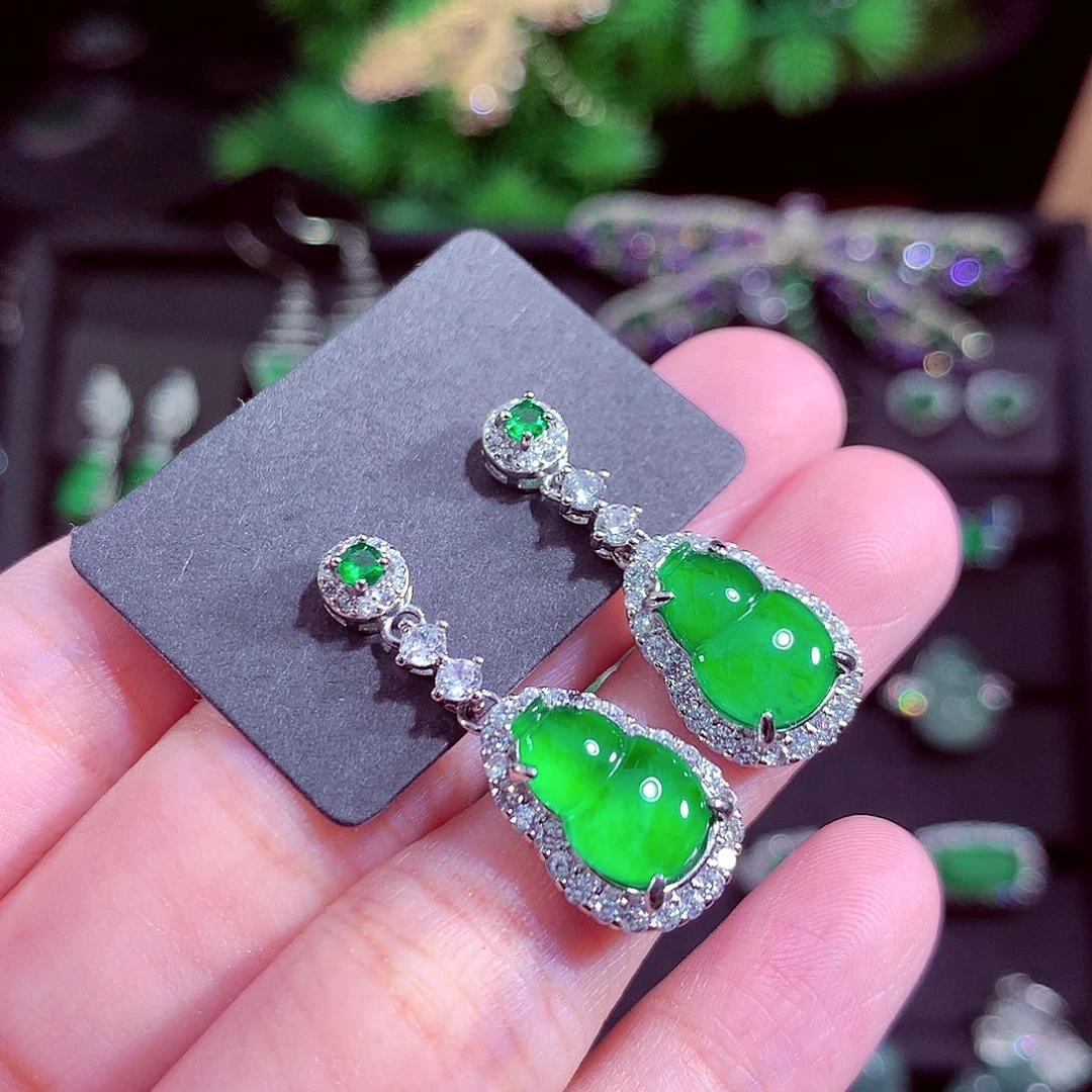 颈饰未镶嵌翡翠天然