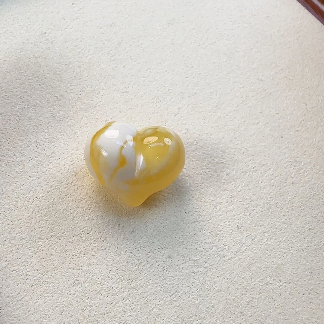 琥珀未镶嵌珠宝奇石二**肉