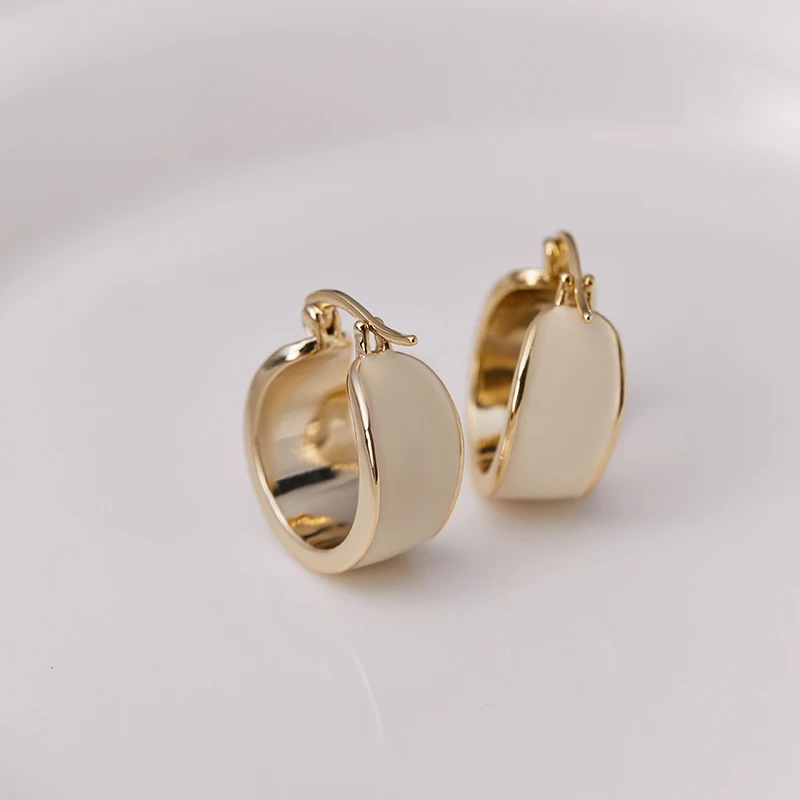 铜合金珐琅耳饰 耳环2025年火爆款高级感简约轻奢耳圈百搭奶白色