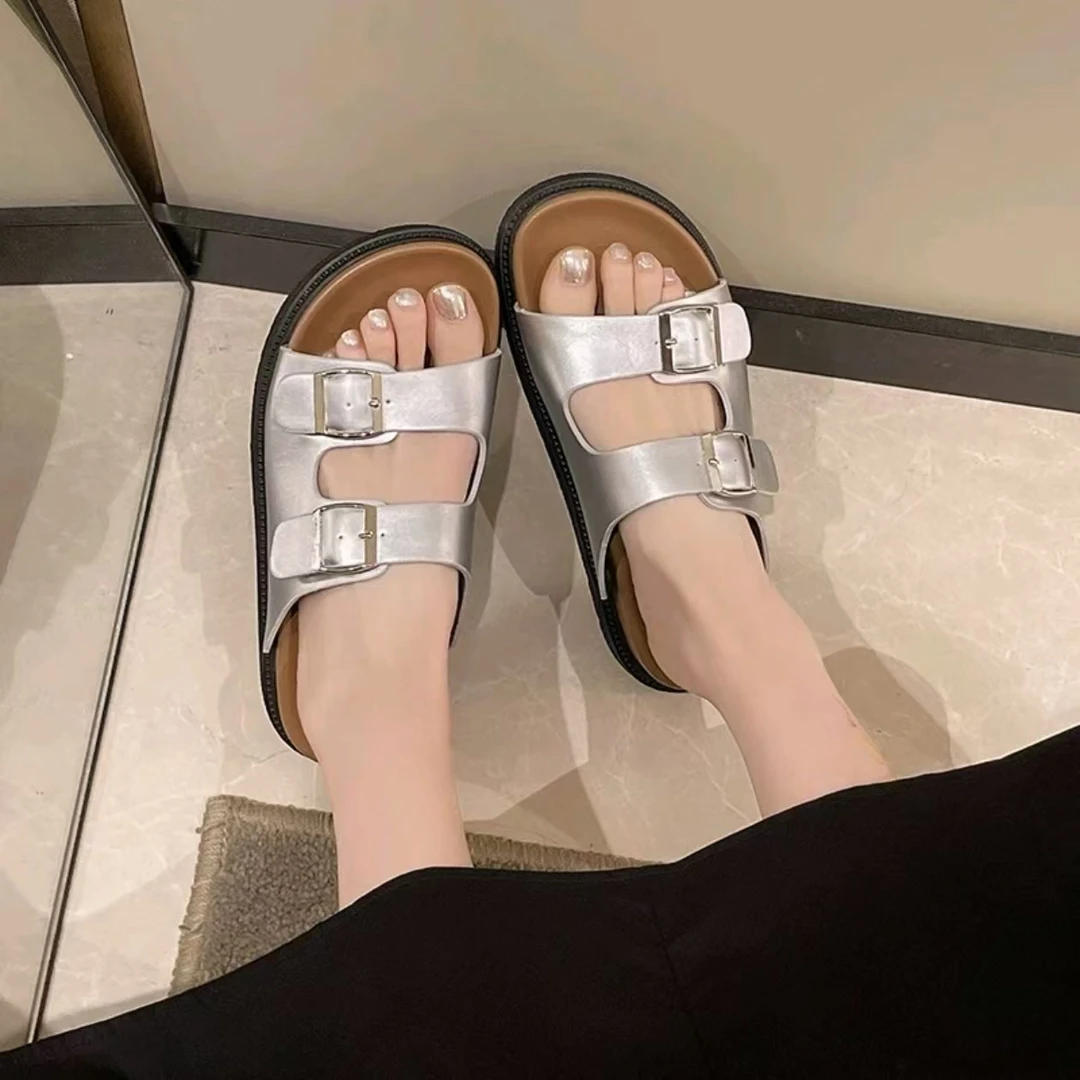 2025夏季M8823-1双扣新款时尚百搭休闲百搭女拖鞋3