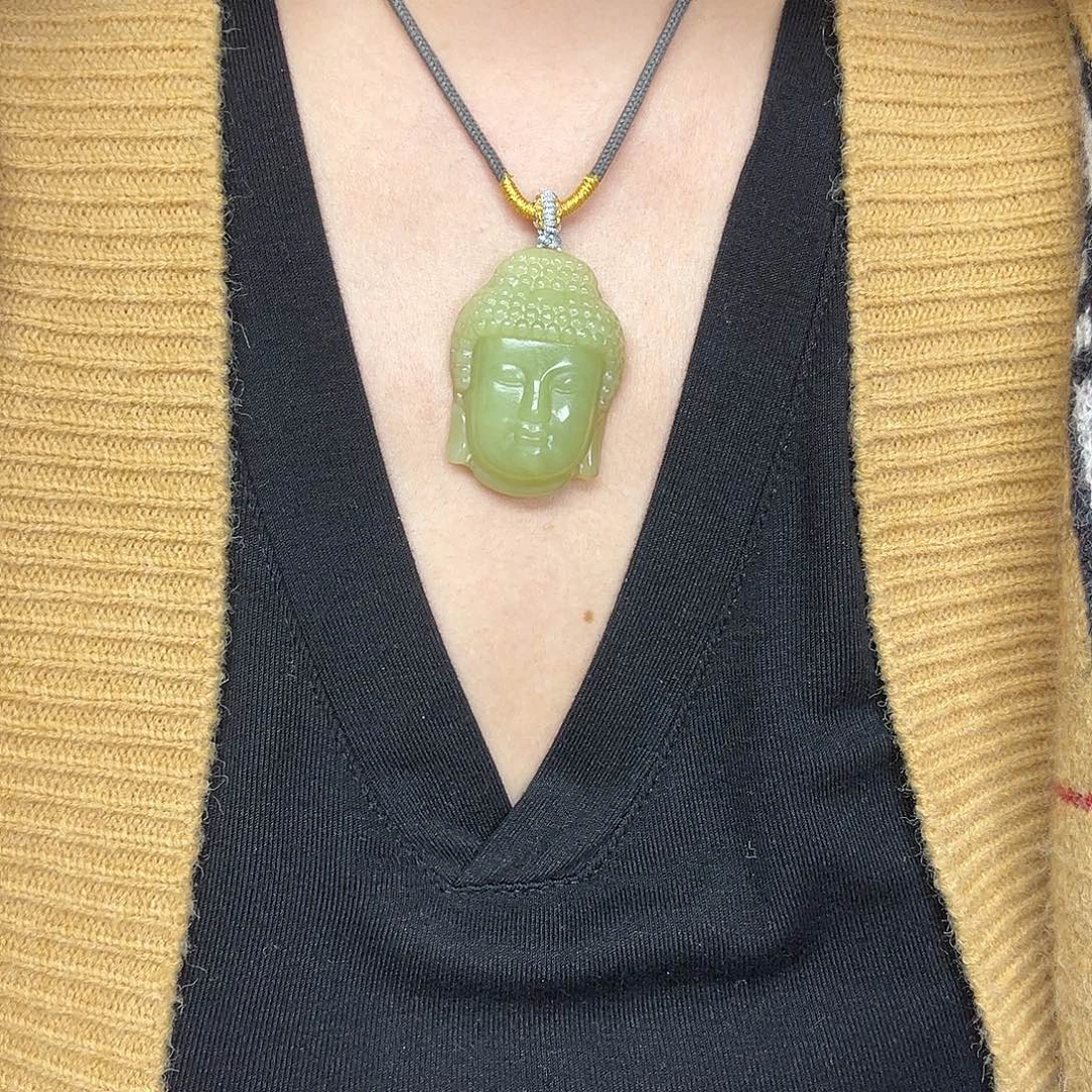 岫玉未镶嵌颈饰辽阳料佛头