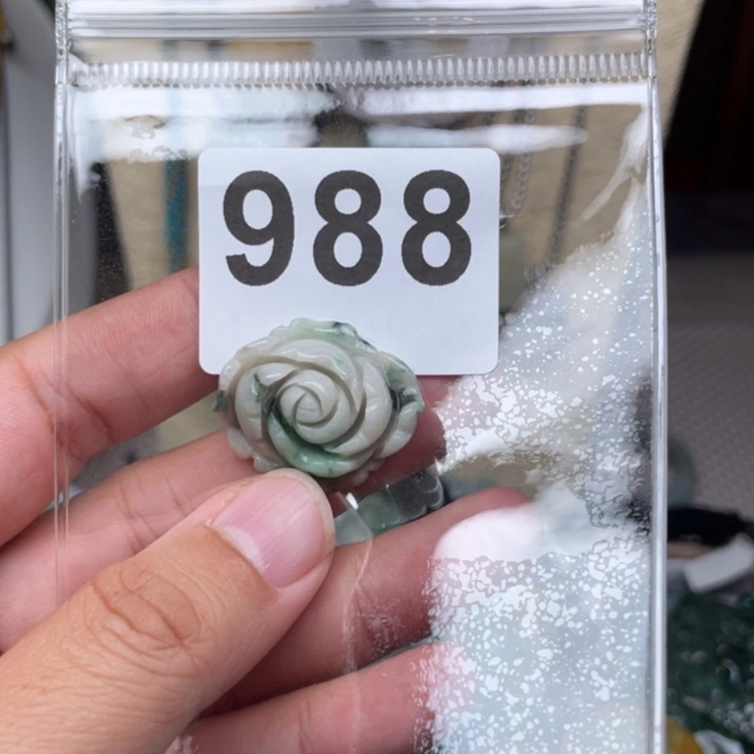【闪购商品】翡翠颈饰未镶嵌娜**^翡翠