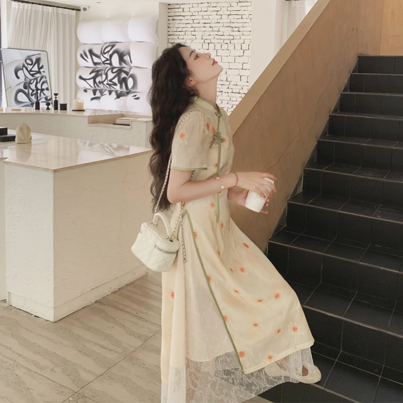 新中式国风连衣裙女夏2025新款复古氛围感蕾丝拼接收腰旗袍式裙子