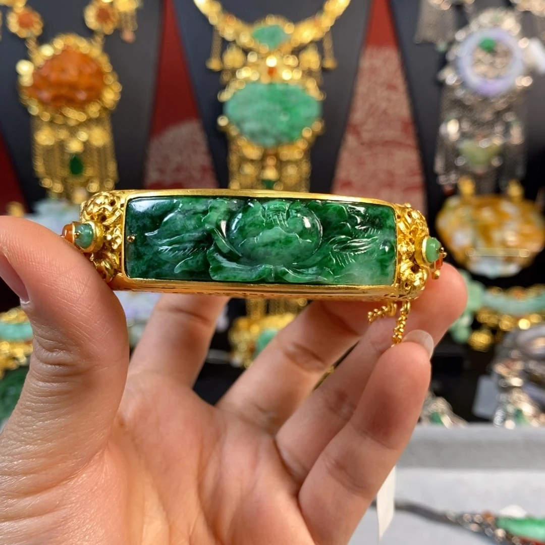 翡翠手镯银S925镀金镶嵌六****蓉