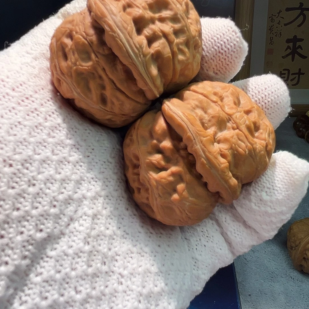 文玩核桃吊坠元宝