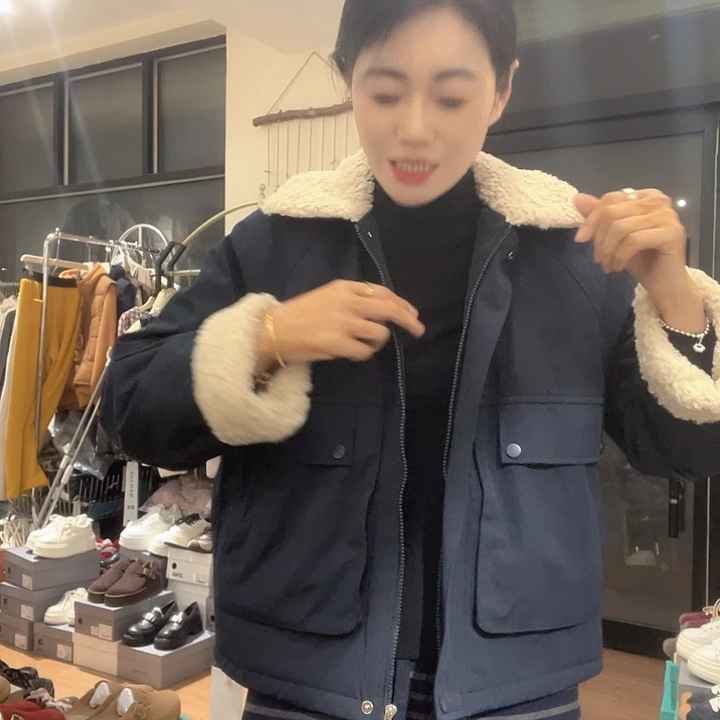 大瑶瑶同款藏青色棉服