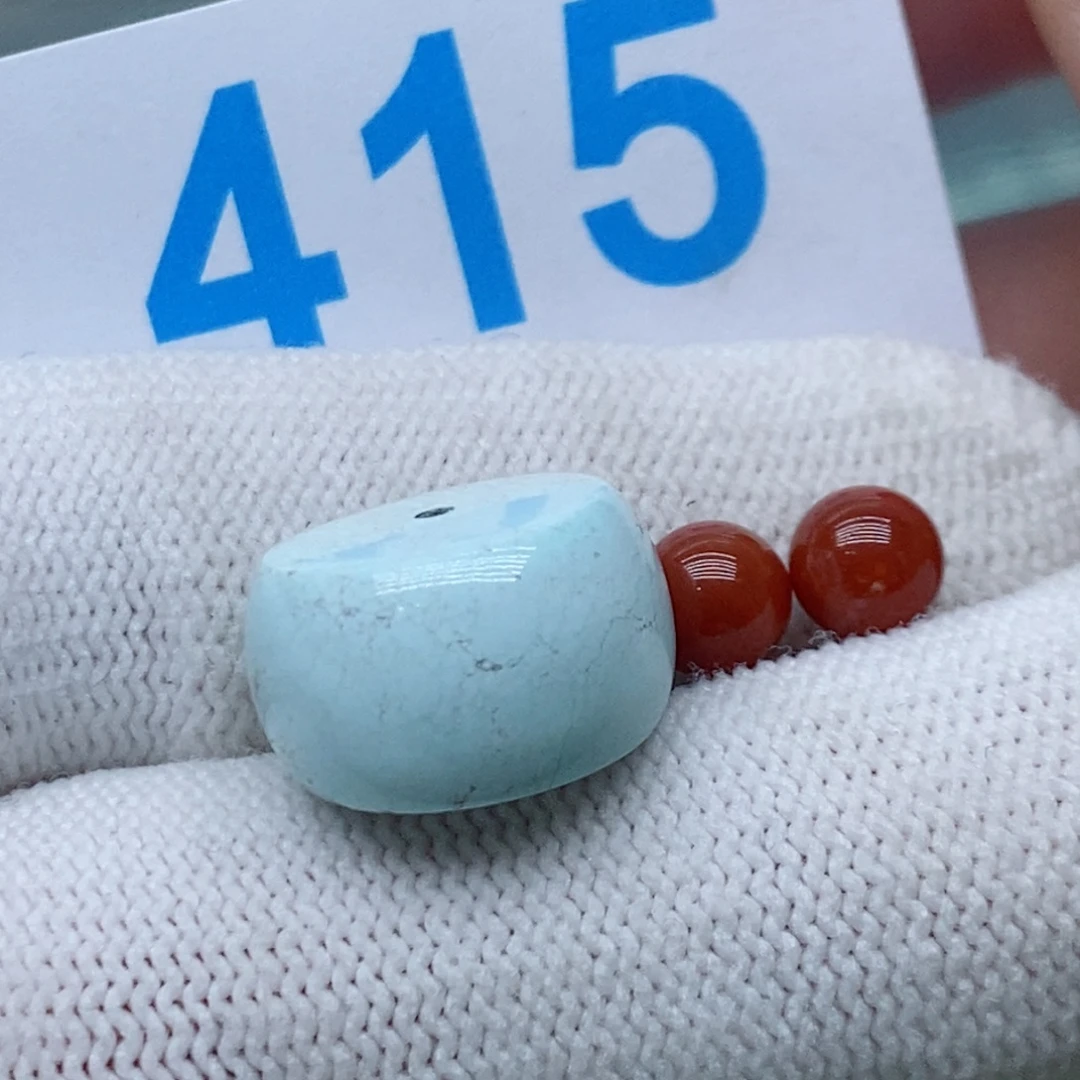 南红玛瑙未镶嵌珠宝奇石