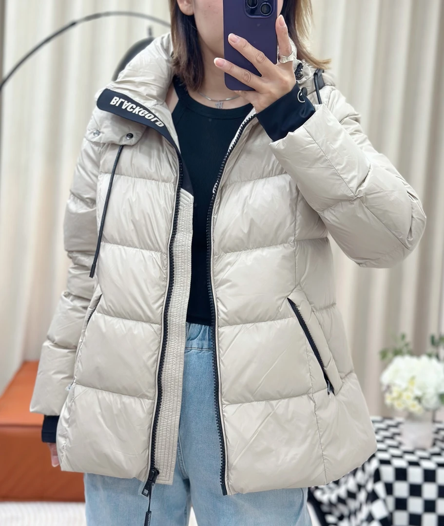 金影奇 时尚休闲黑金短款外套 98397