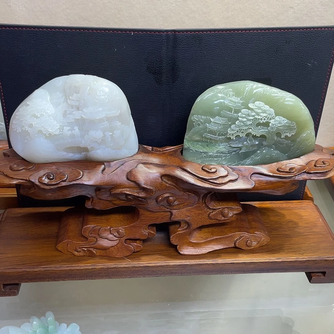 未镶嵌和田玉摆件