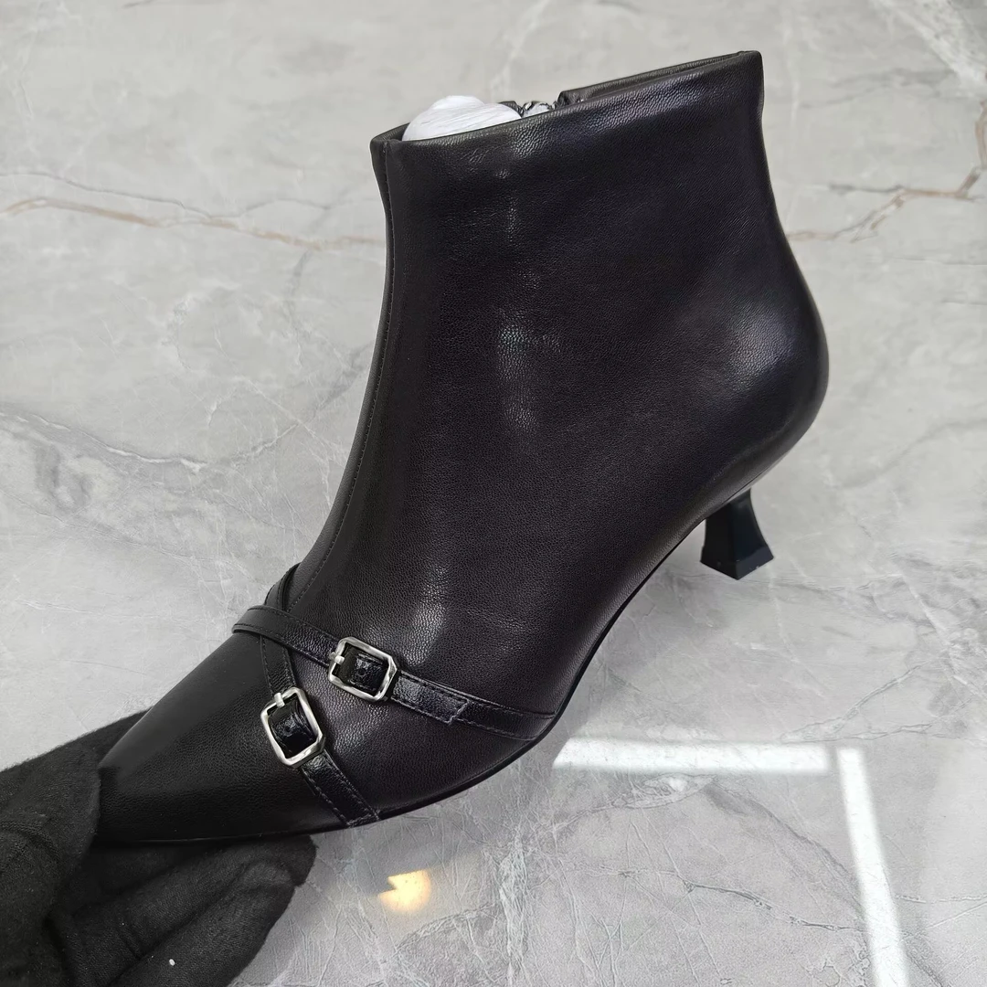 e（孤品）38码粗跟女靴(羊皮)24887