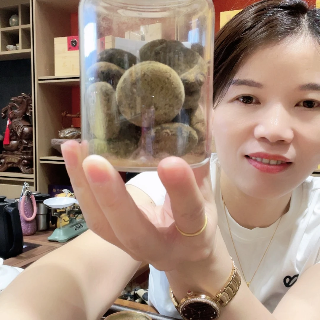 琉璃手工艺品金毛果1罐